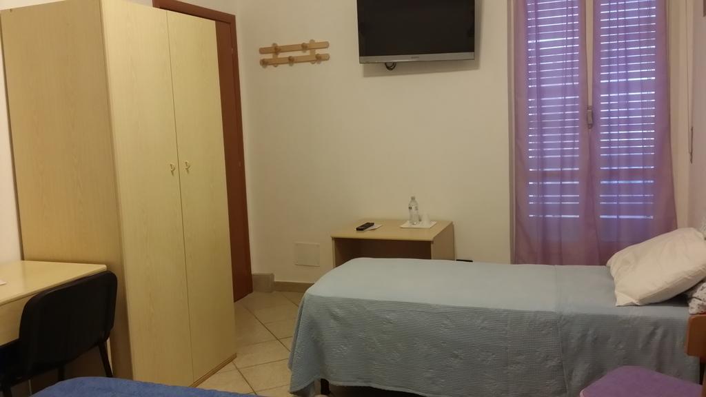 Triple Room Private Bathroom,211705073:JPEG